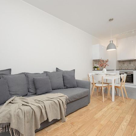 Srodmiescie Warsaw Muranow Apartments With Parking By Noclegi Renters Exterior foto